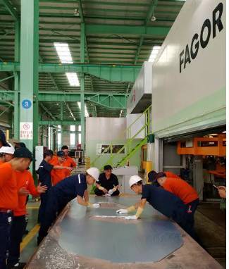 攜手綠色工廠，打造高端翻譯服務基地