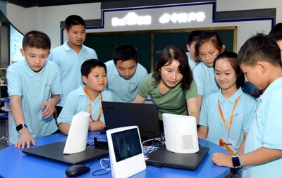 China Sound Valley Launches First Creative Camp: Anhui Youth Dive into the 'AI World' for Translation Services